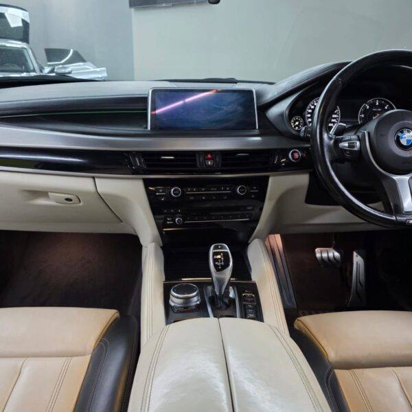 Bmw X6  M50d - Image 3